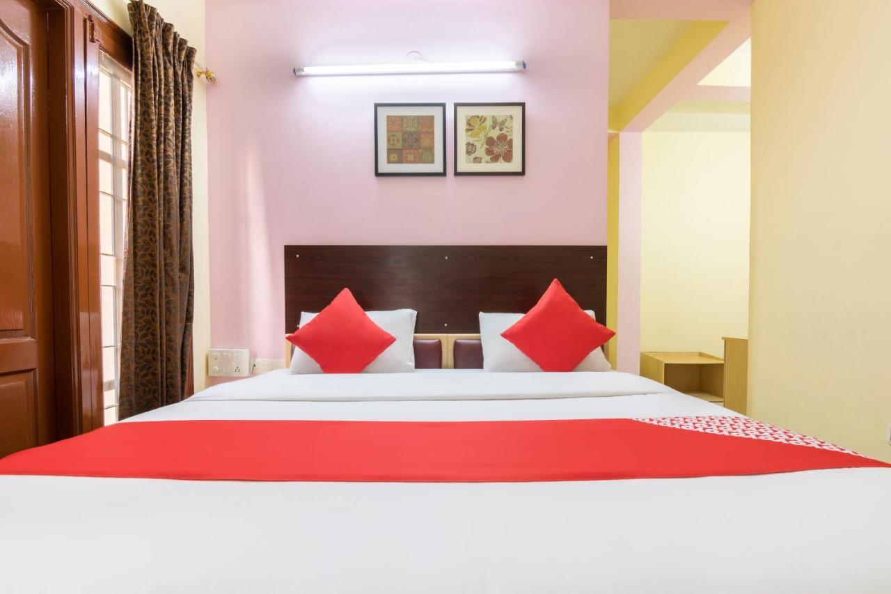 Capital O 5379 The Roy Grand Inns 班加罗尔 外观 照片