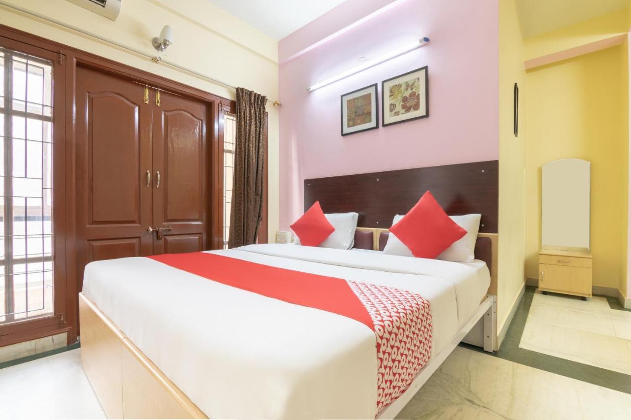 Capital O 5379 The Roy Grand Inns 班加罗尔 外观 照片